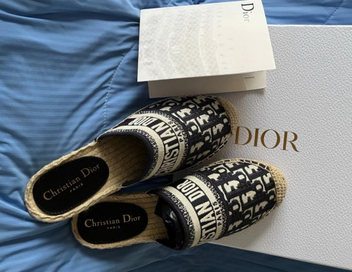 D10880.jpg