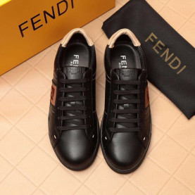 FENDI 펜디 레더 스니커즈