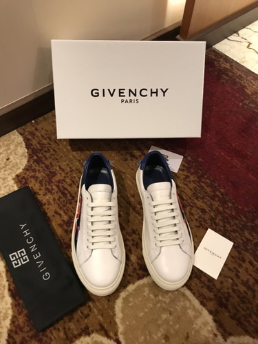 GIVENCHY 지방시 남녀공용 스니커즈