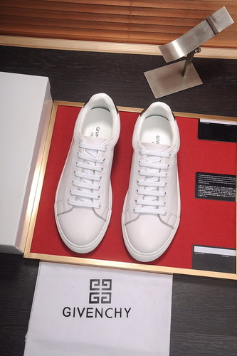 GIVENCHY 지방시 스니커즈