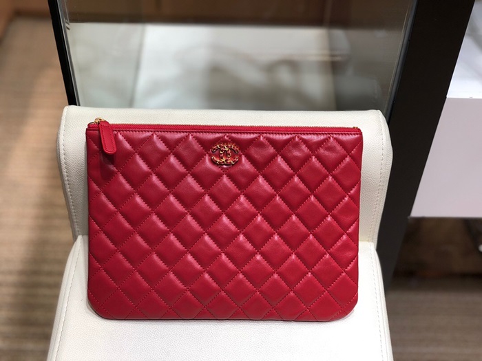 CHANEL 샤넬 레더 클러치백 CHAB1239