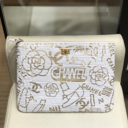 CHANEL 샤넬 레더 클러치백 CHAB1241