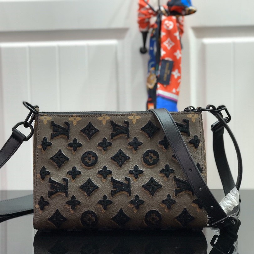 LOUIS VUITTON 루이비통 여성용 엠프린틴트 크로스백 3가지 색상