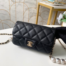 CHANEL 샤넬 클래식 체인 미니백 2COLOR