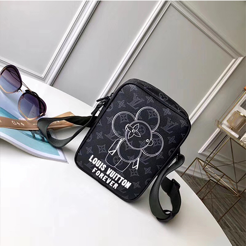 LOUIS VUITTON 루이비통 다뉴브 M43677