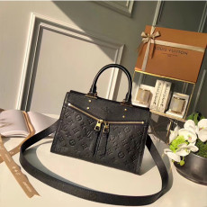 LOUIS VUITTON 루이비통 설리 PM M54196