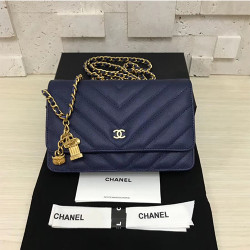 CHANEL 샤넬 쉐브론 WOC A33814-8