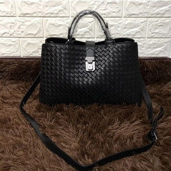 BOTTEGA VENETA 보테가베네타 미디움 로마백 7452