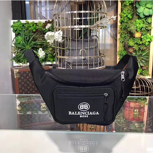 BALENCIAGA 발렌시아가 패니백