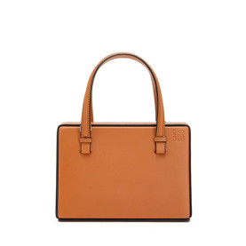 LOEWE 로에베 포스탈백 스몰 17cm