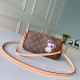 LOUIS VUITTON 루이비통 포쉐트 악세수아 M51980-2