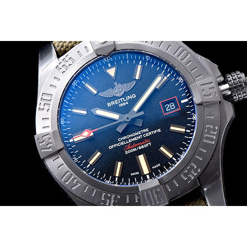 BREITLING 브라이틀링 어벤져 V1731110-3