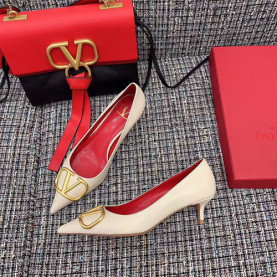 VALENTINO 발렌티노 VRING 브이링 미들힐 4cm M2761-1