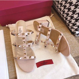 VALENTINO 발렌티노 락스터드 샌들힐 6cm M1347-6