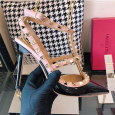 VALENTINO 발렌티노 락스터드 슬링백 힐 9.5cm M1345-10