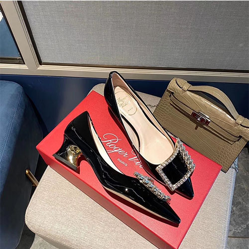 ROGER VIVIER 로저비비에 아이버클 4.5cm N01437-1