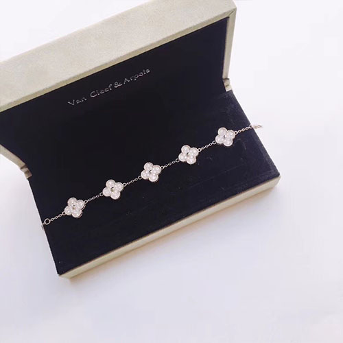 VAN CLEEF & ARPELS 반클리프 알함브라 브레이슬릿-1