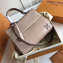 LOUIS VUITTON 루이비통 신상 CLUNY BB M41312