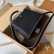 LOUIS VUITTON 루이비통 카푸신 신상 M52386 27CM