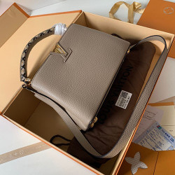 LOUIS VUITTON 루이비통 카푸신 신상 M52384 27CM