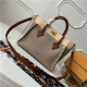 LOUIS VUITTON 루이비통 온마이사이드백 M53826신상