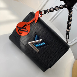 LOUIS VUITTON 루이비통 트위스트 데님 M52504 신상