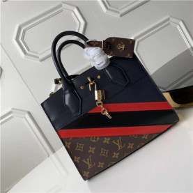 LOUIS VUITTON 루이비통 시티 스티머 MM M5332신상