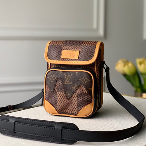 LOUIS VUITTON 루이비통 카메라백 M55456 2020/신상