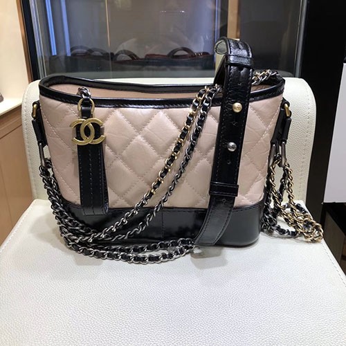 CHANEL 샤넬 가브리엘 호보백 20CM AS8022