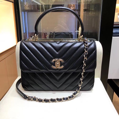 CHANEL 샤넬 트렌디CC 쉐브론 탑핸들백 92236