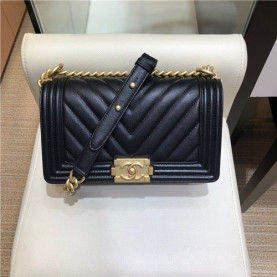 CHANEL 샤넬 보이백 25CM 67086