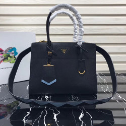 PRADA 프라다 에스플러네이드 사피아노 1BA102