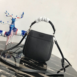 PRADA 프라다 토트&숄더백  1BC082