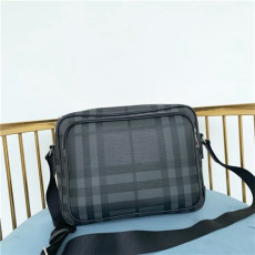 BURBERRY 버버리 런던 메신저백 B10059