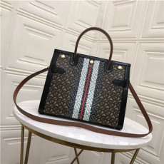BURBERRY 버버리 타이틀백 B6991