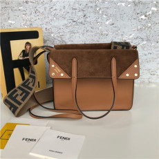 FENDI 펜디 플랩백 숄더&크로스백 20CM F5482