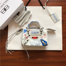 BALENCIAGA 발렌시아가 클래식 시티 24CM B691511 신상