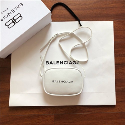 BALENCIAGA 발렌시아가 카메라백 미니 20CM B70097-2신상