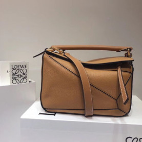 LOEWE 로에베 신상 퍼즐백 L108002-3