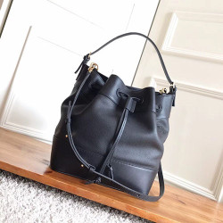 LOEWE 로에베 미디나잇 버킷백 신상