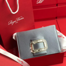ROGER VIVIER 로저비비에 엠벨리쉬 미니 숄더 18CM R60029