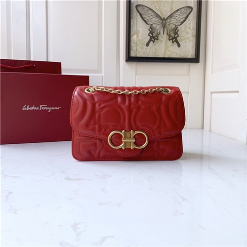 FERRAGAMO 페레가모 플랩 체인백  21H168-3 2020/신상