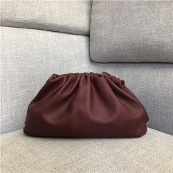 BOTTEGA VENETA 보테가베네타 버터카프 파우치백 라지 576227