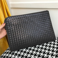 BOTTEGA VENETA 보테가베네타 클러치 BV7781