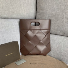 BOTTEGA VENETA 보테가베네타 토트백 BV110520