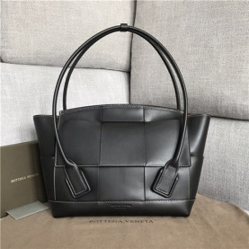 BOTTEGA VENETA 보테가베네타 아르코 GG BV2008