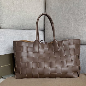 BOTTEGA VENETA 보테가베네타 아르코 토트백 B576828