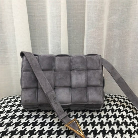 BOTTEGA VENETA 보테가베네타 카세트백  B0106-1