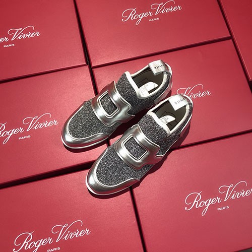 ROGER VIVIER 로저비비에 스니커즈 (250사이즈 주문제작)
