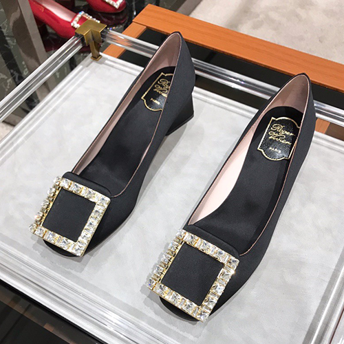 ROGER VIVIER 로저비비에 구두  봄신상